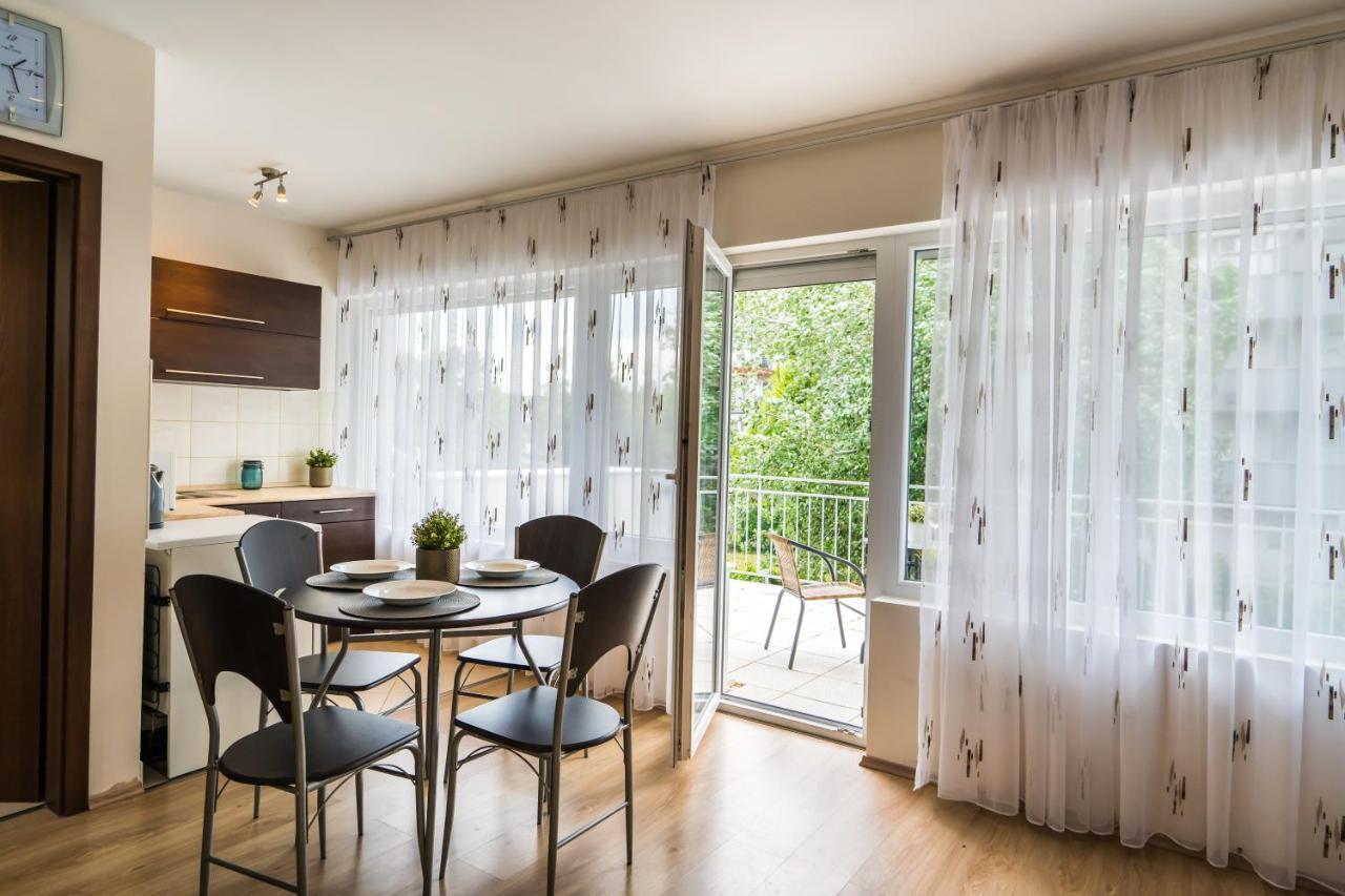 Siesta Sziget - Balaton-Parti Apartmanok Siofok Ngoại thất bức ảnh