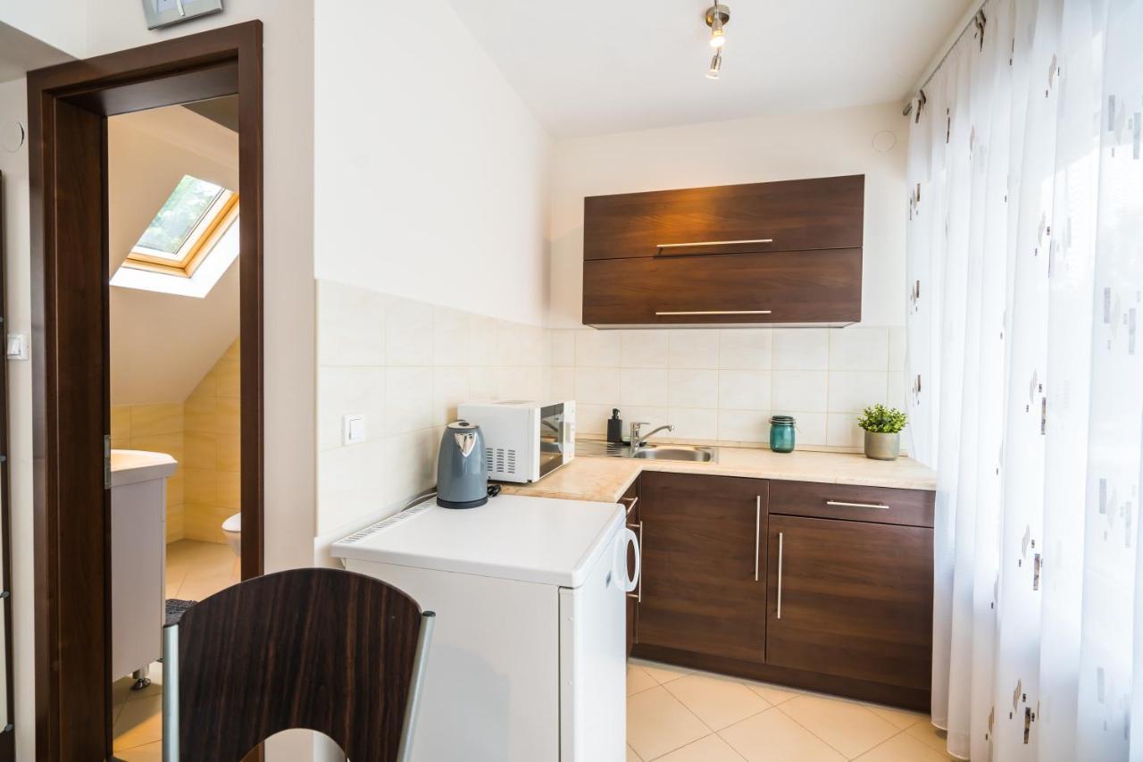 Siesta Sziget - Balaton-Parti Apartmanok Siofok Ngoại thất bức ảnh