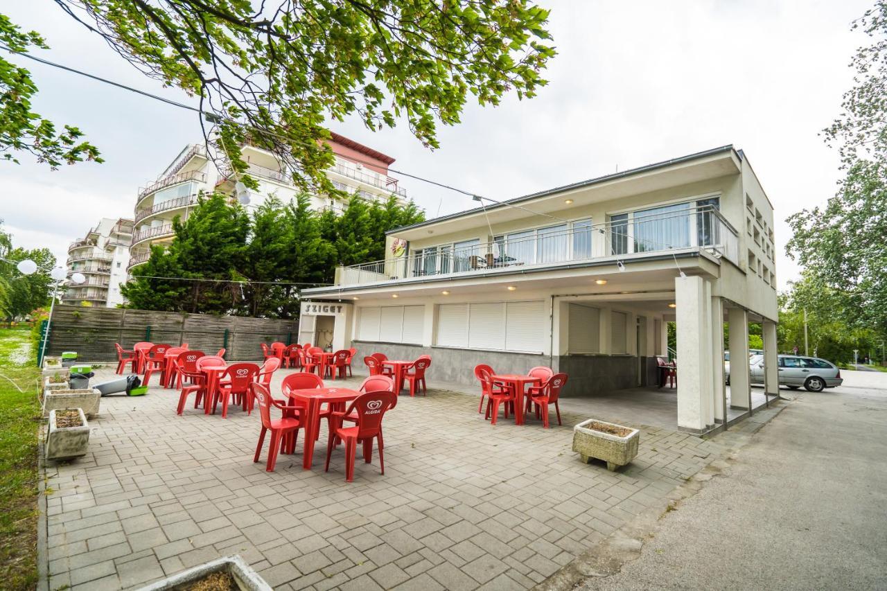 Siesta Sziget - Balaton-Parti Apartmanok Siofok Ngoại thất bức ảnh